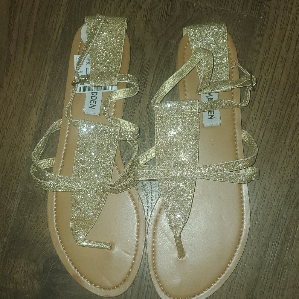 Steve Madden Gold Sandals with Metallic Embellishments